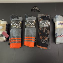 Lot of 5 - Men’s Large Socks Bundles. Eddie Bauer, Realtree Merlino Wool & Wrangler. 11 total pairs