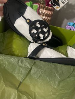 Band new Tory Burch sandals