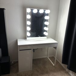 vanity mirror & desk set