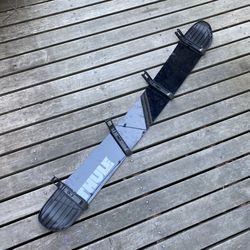 52” Thule Windvisor Windguard Roof Rack