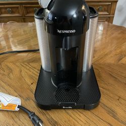 Breville Nespresso Vertuo Coffee/Espresso Machine - Model BNV220 - Black 