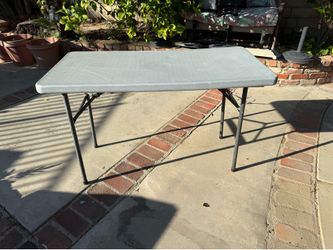 Folding Table must pick up today or tomorrow