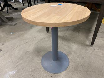 Wooden Café Sitting Table with Metal Base