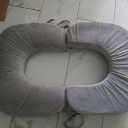 Twins Feeding Pillow