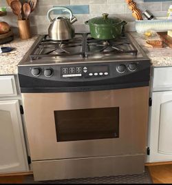 Gas stove