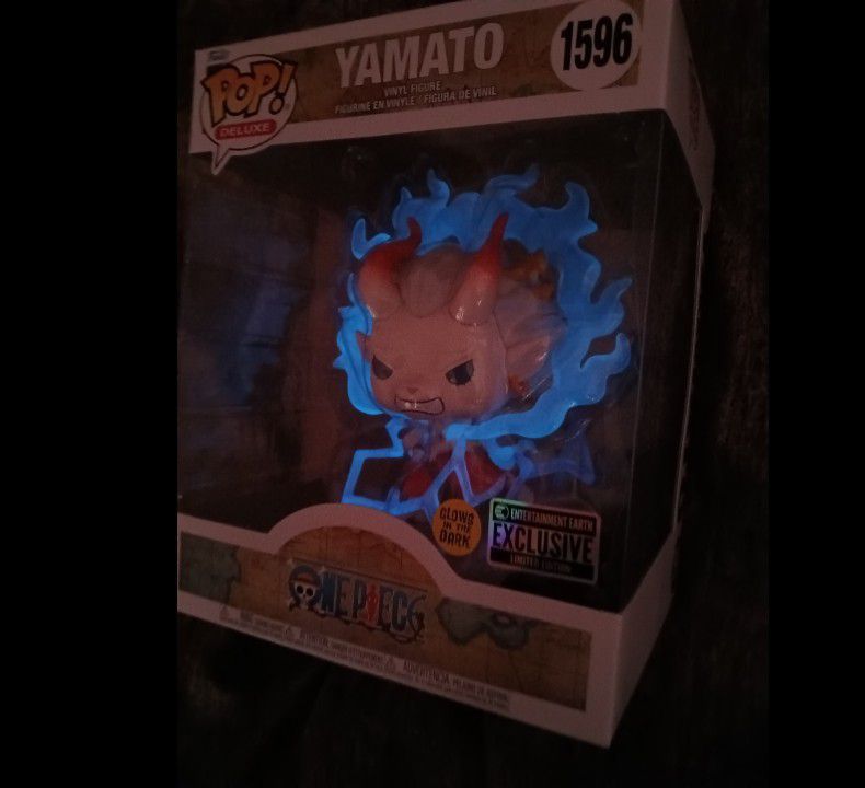 One Piece Yamato (Glow In The Dark) Deluxe Funko