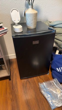 Black+Decker Mini Fridge