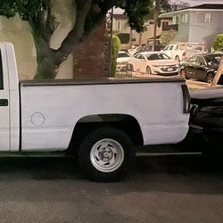 Chevy OBS  Bed with Tonneau Cover 