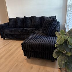 New in Box Sectional Fluffy couch $10DOWN