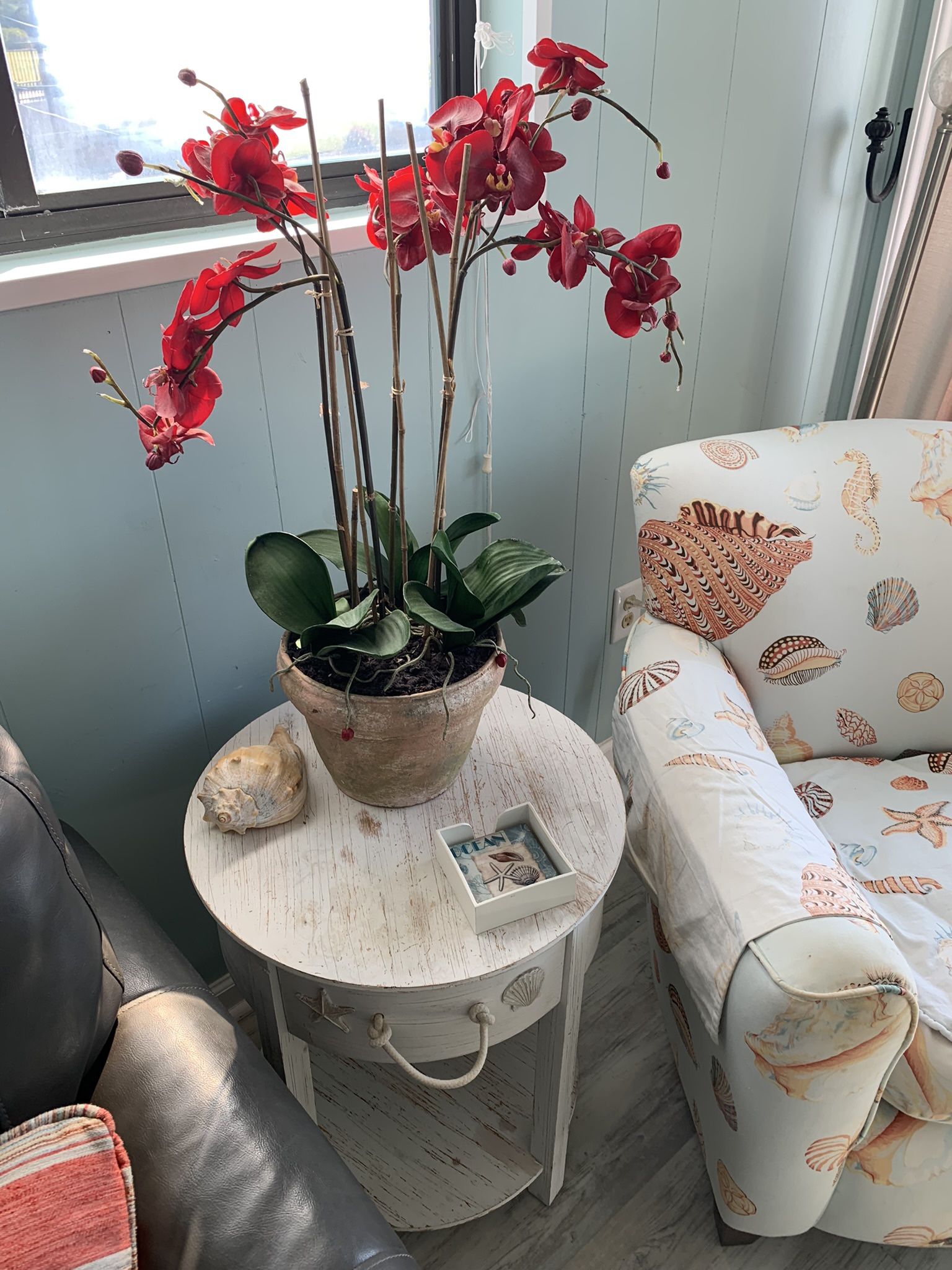 Beach Themed Coffee Table With Matching End Tables