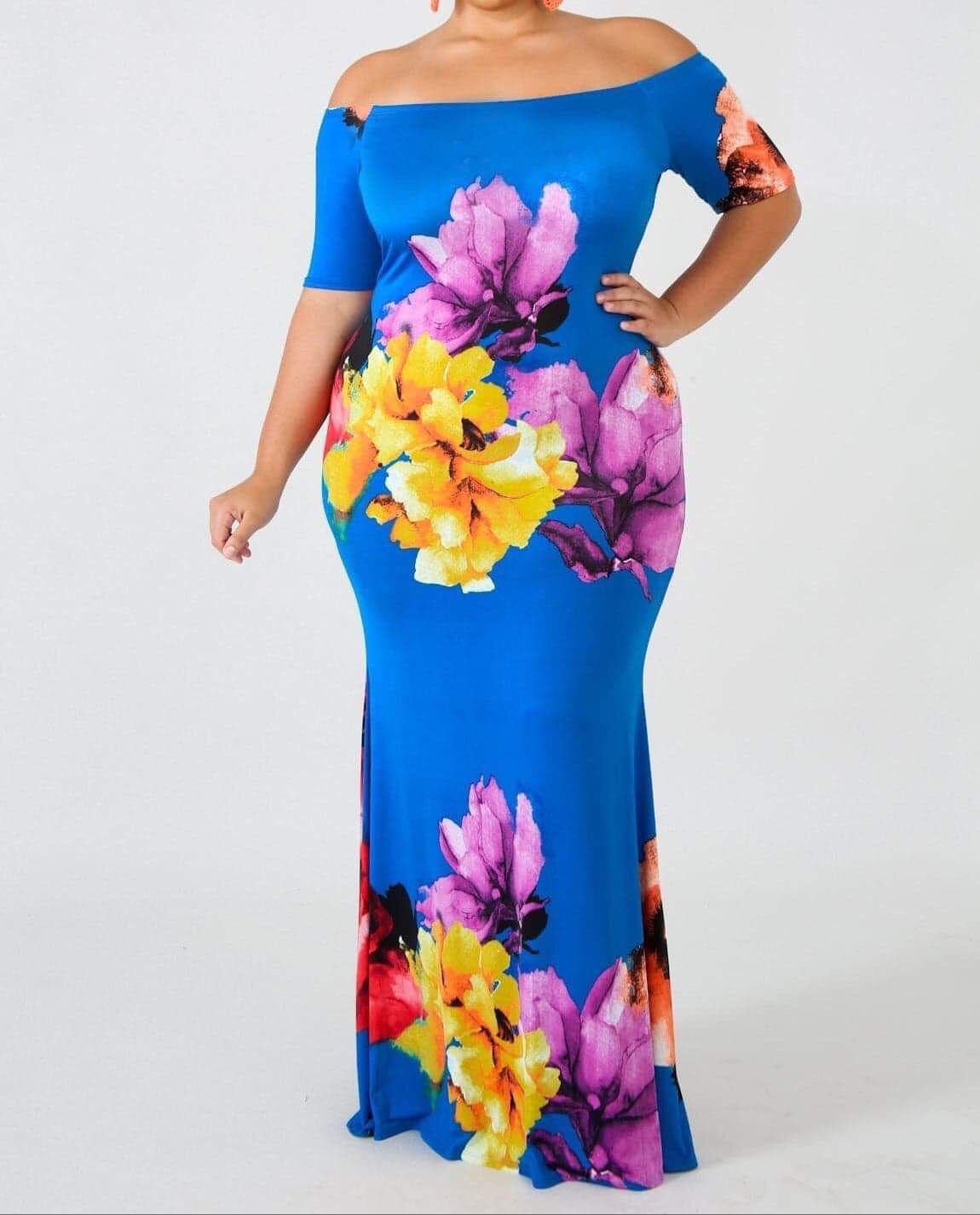 Will not last!!! Wholesale lot Plus Size Dress and Shoes