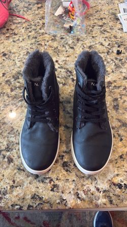 Náutica Boy Shoes Size 3