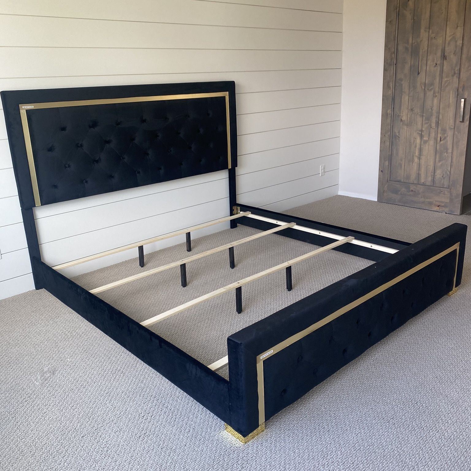 Black & Gold King Size Bedframe Platform 