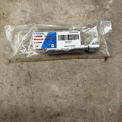 14 MM Swivel Magnetic 12 Point Spark Plug Socket 