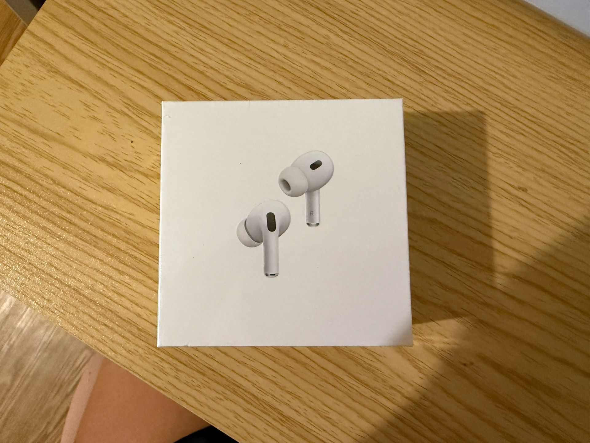 EAR pods
