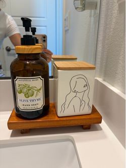 Accessory container
