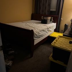 Bed Frame Mattress And Slay Bed 