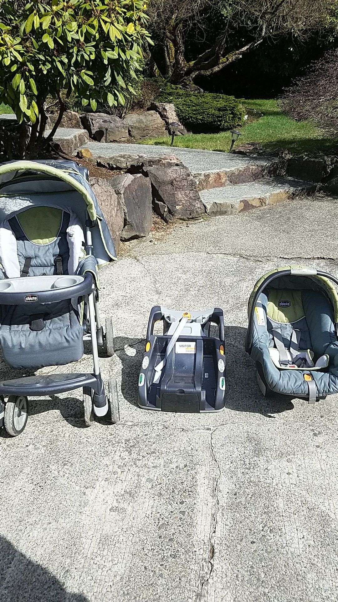 Chicco baby stroller with car chair