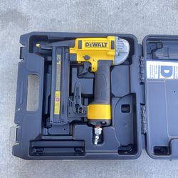 DEWALT Pneumatic 18-Gauge 1/4 in. Crown Corded Stapler