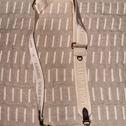Louis Vuitton adjustable strap