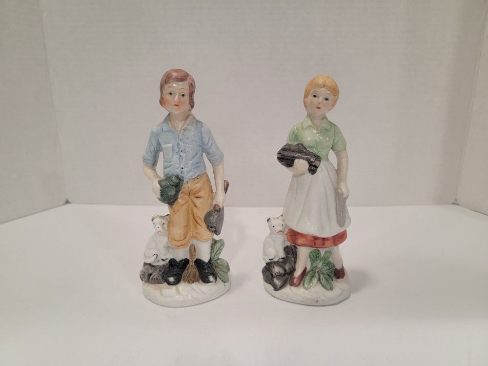 Set of 2 Vintage Ceramic Boy and Girl with Dog And Cat Figurines ~ 6.75 In Tall
