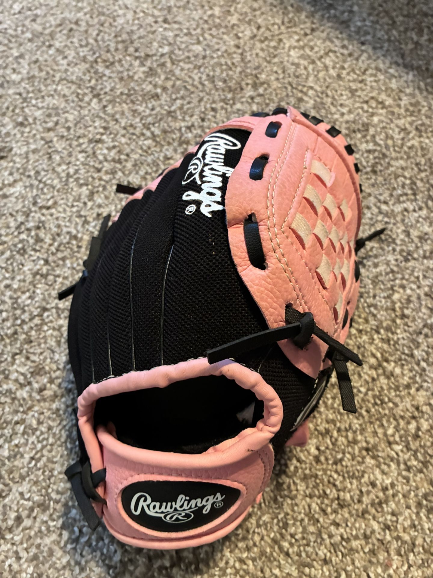 Rawlings Baseball Glove
