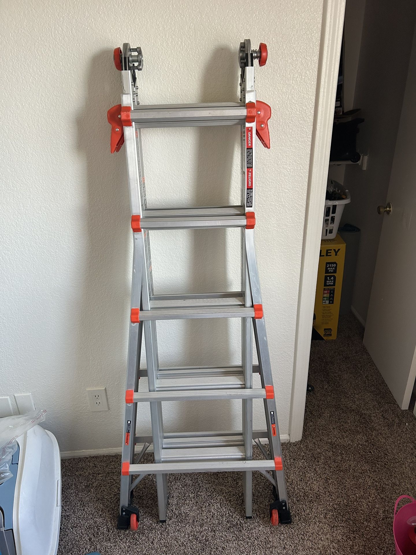 Little Giant Velocity 22 Ft ladder