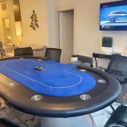 Poker Table