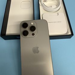 iPhone 15 Pro 256gb Factory Unlocked/ Liberado Para Cualquier Companias 