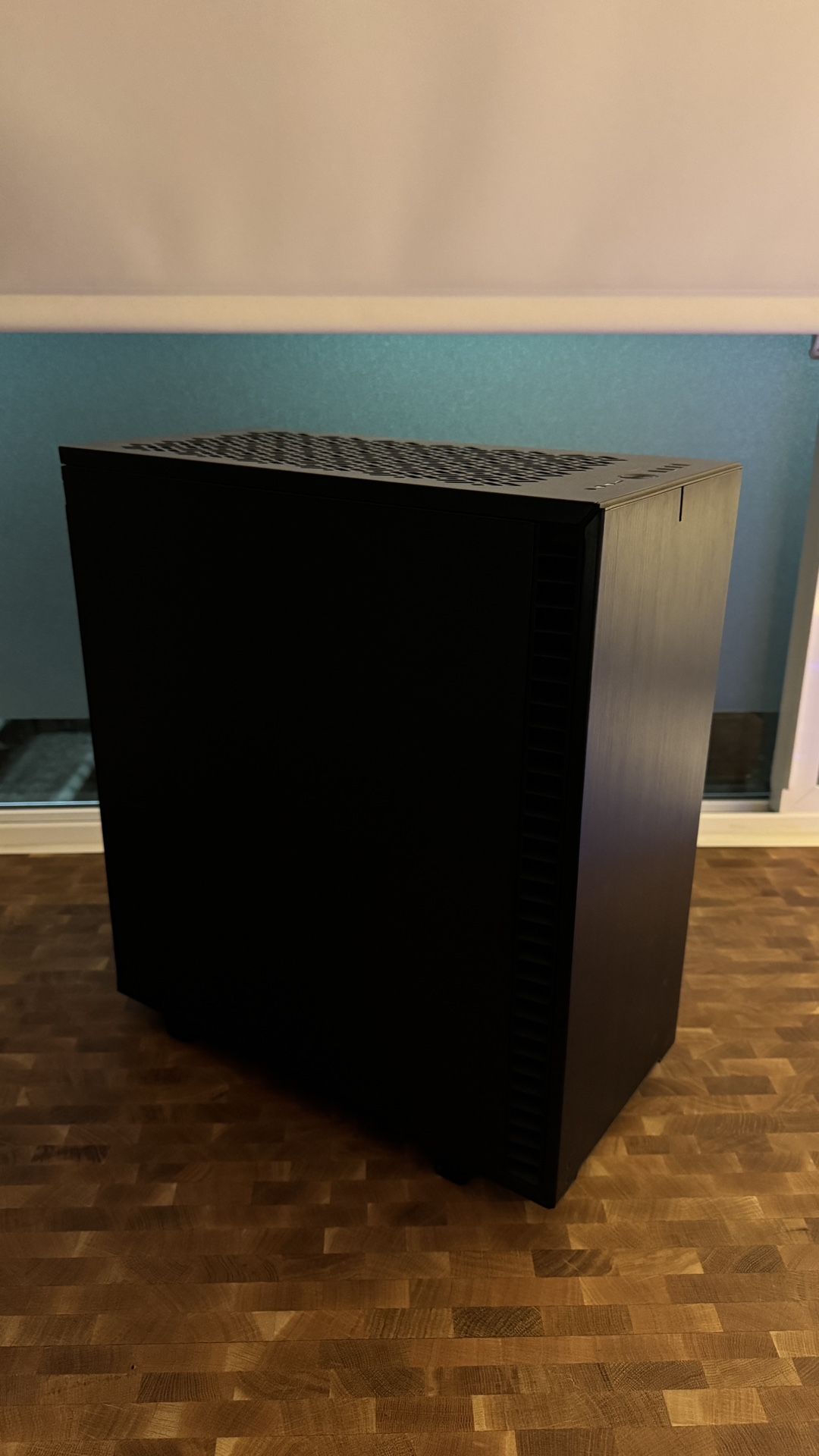 Fractal R6 Compact PC Case