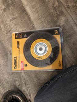 Dewalt carbon crimp bench wheel