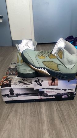 air jordan 5’s jade horizon  size 10.5