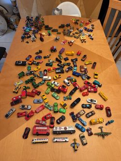 Lot of hotwheels cars 75 plus and other items also. Some are over $20. I am not a collector so I really didn’t go through all of them. But I know they