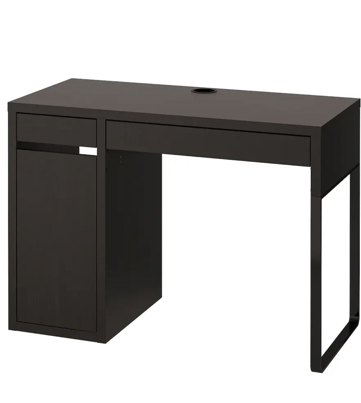 Beautiful Desk In Excellent Shape