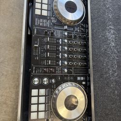 Pioneer Ddj-sz2 With Case