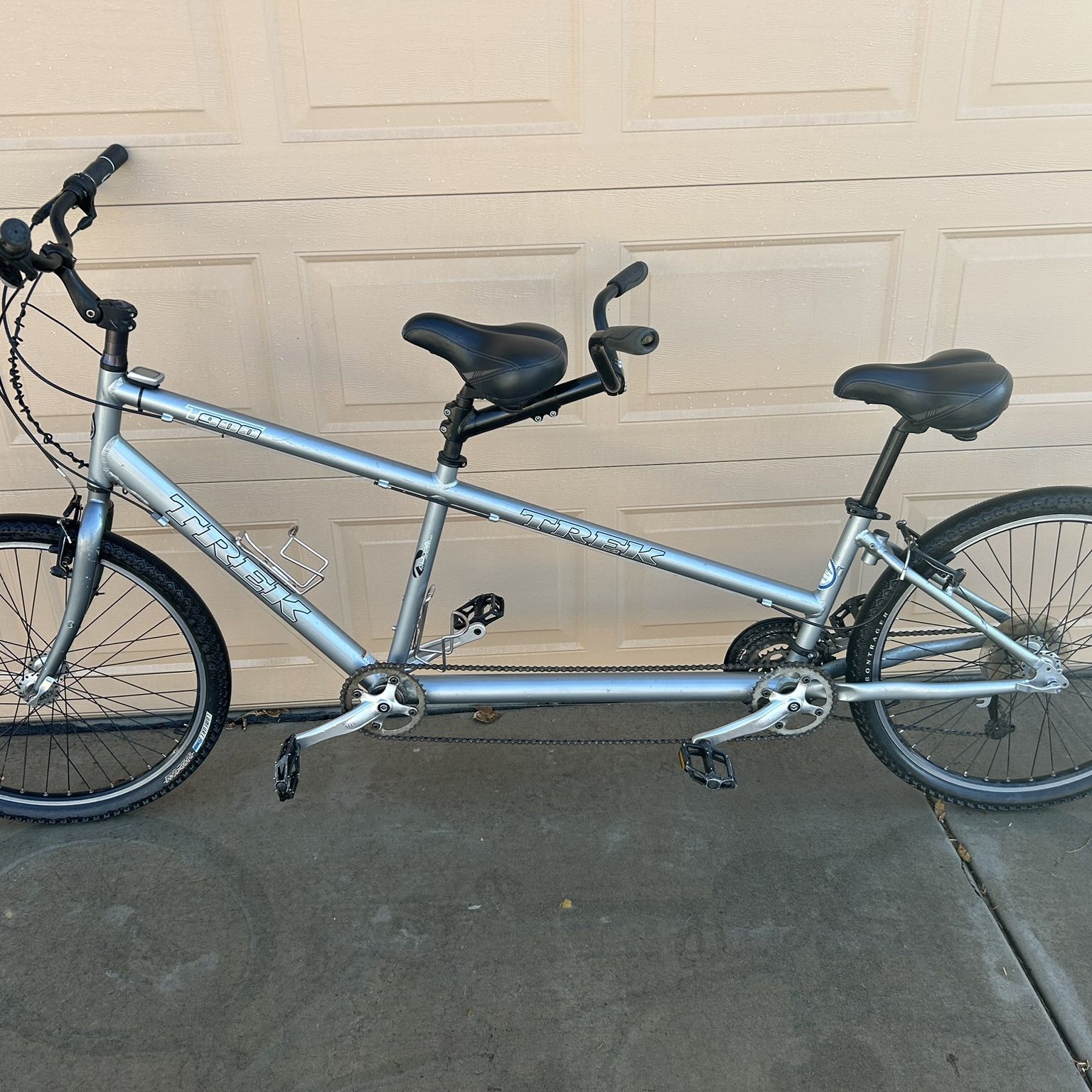 Trek T900 Aluminum Tandem bike for Sale in Avondale, AZ - OfferUp