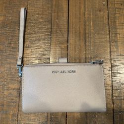 Michael Kors Large Continental Leather Long Zip Around Wallet Wristlet Gray