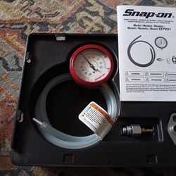 Snap On Vacuum and pressure gauge