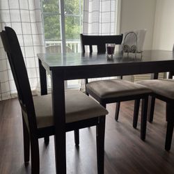 Dining Set 