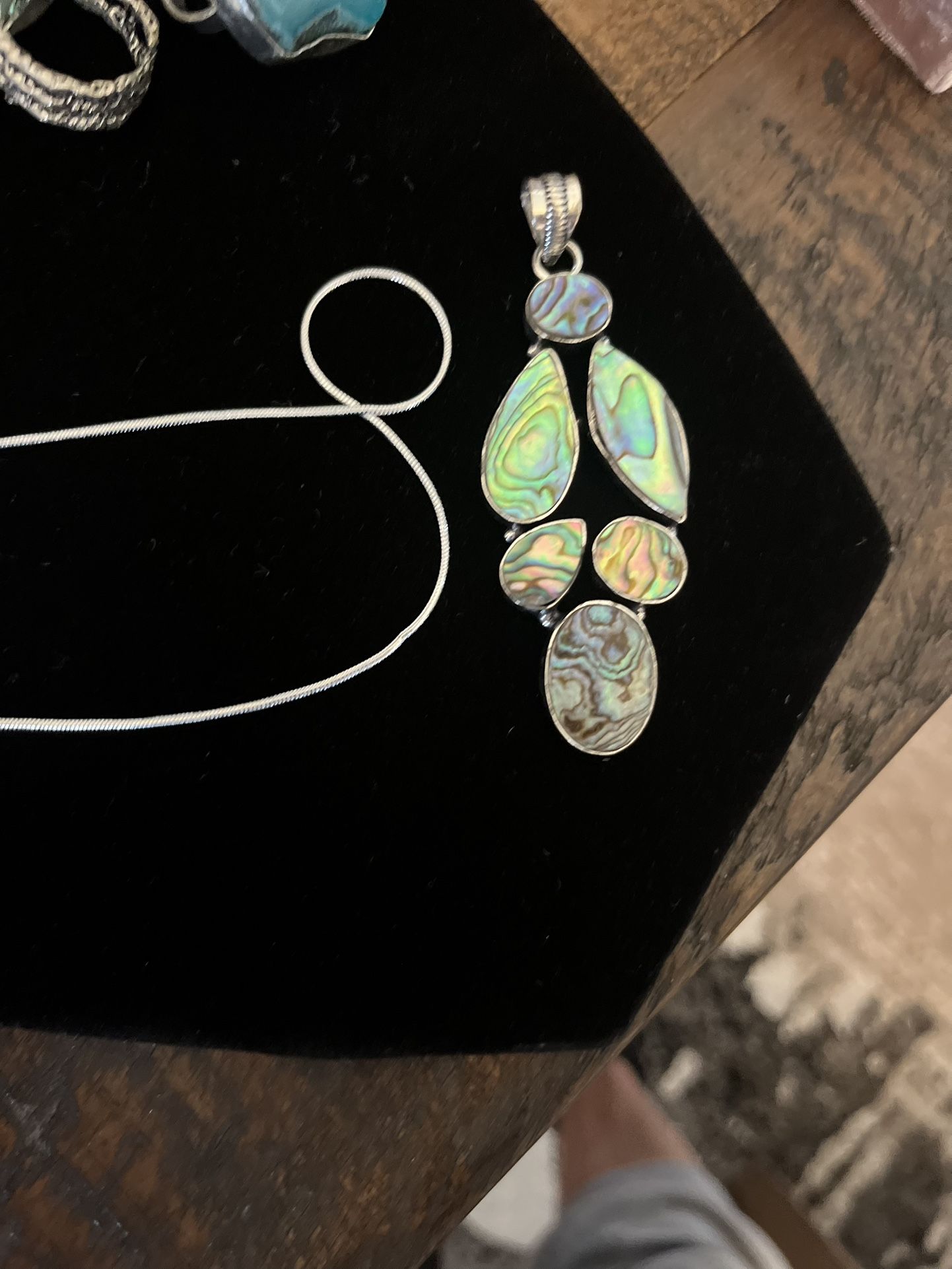 Pendant W Chain 