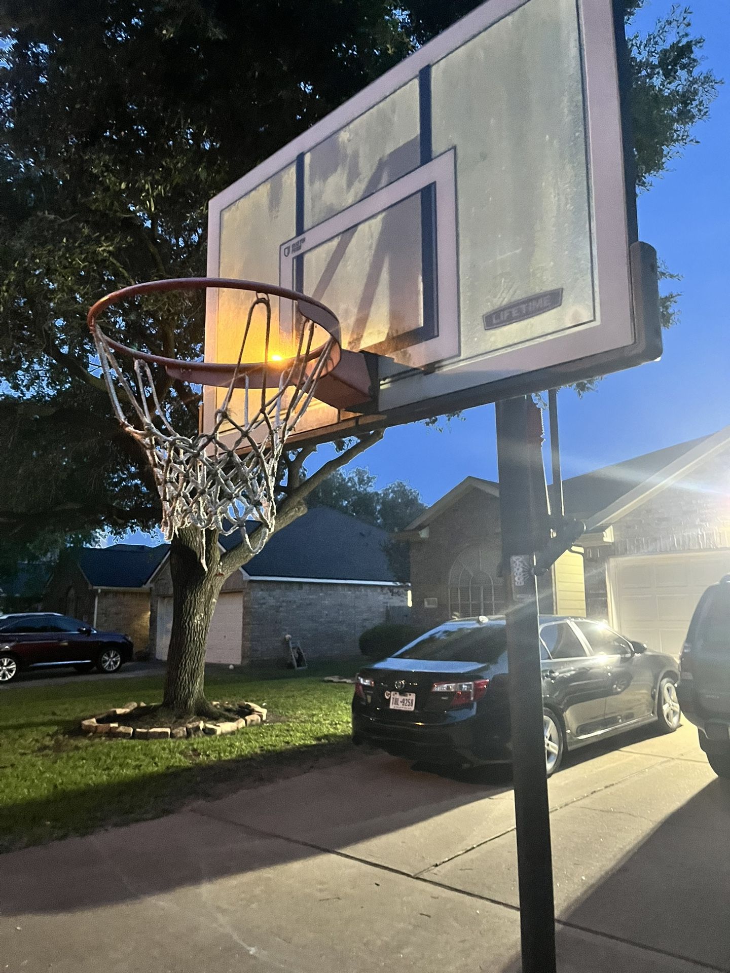 basketball hoop