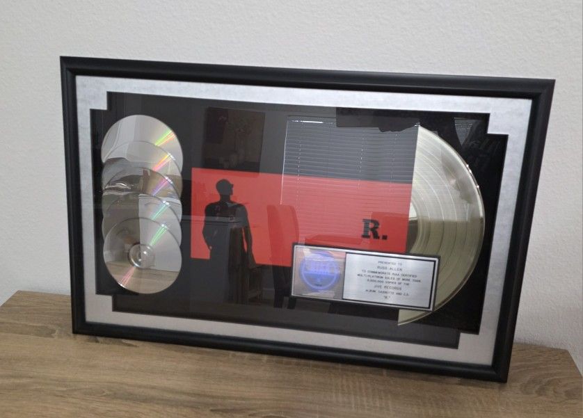 R. Kelly: R. Album RIAA Certified Multi-Platinum Sales Award Plaque