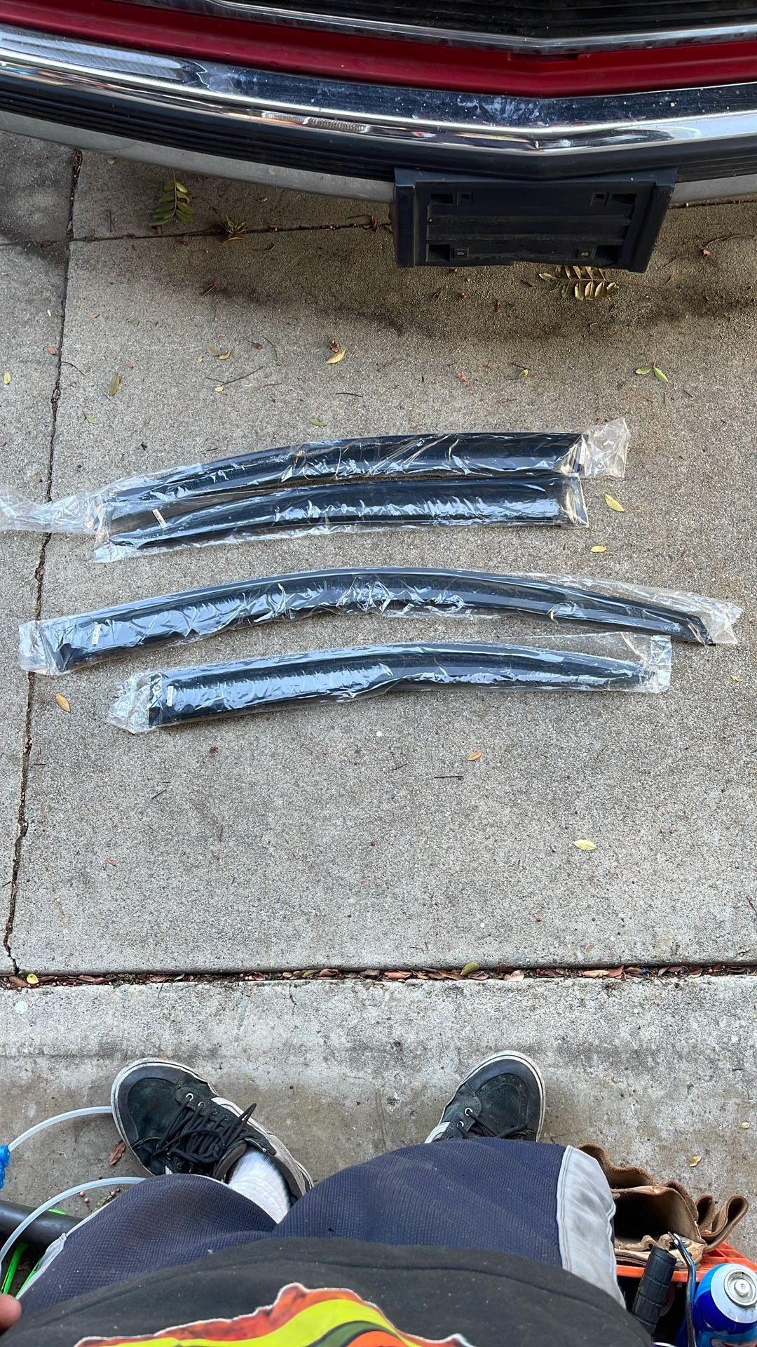 RAIN GUARDS CAR WINDOW