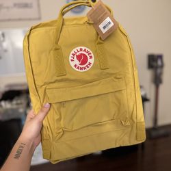 BRAND NEW BACKPACK! Kanken