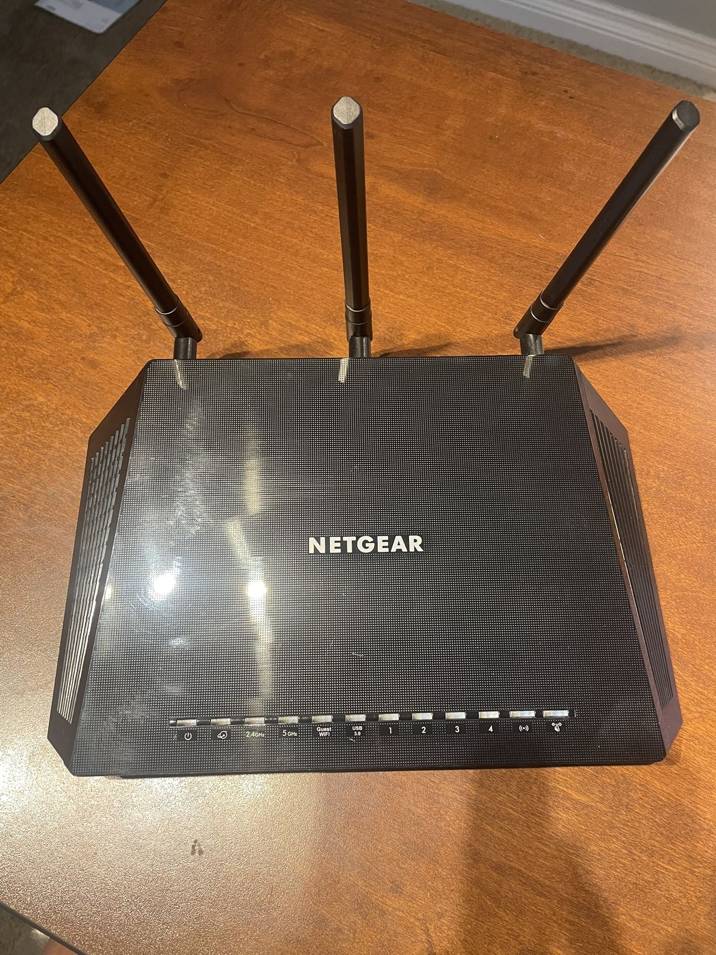 Netgear Router Model R6700v3 and Extender
