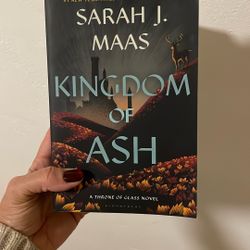 Book - Sarah Maas Kingdom Of Ash