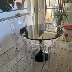 Tulip style Table with Ghost Chairs, Glass Top