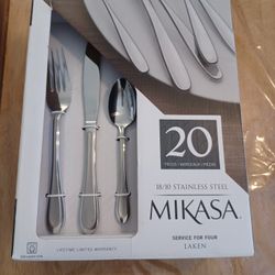 Mikasa Laken 20 Pc Stainless Steel Flatware 