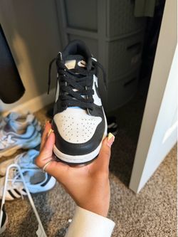 Blk and white dunks