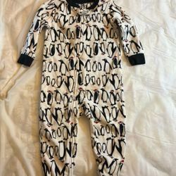 Excellent Baby Size 2t-months Fleece E Footed Pj Pajamas red/ blk plaid check  Just one you  Easy pick up in Orange just off Chapman Ave and 55 freewa